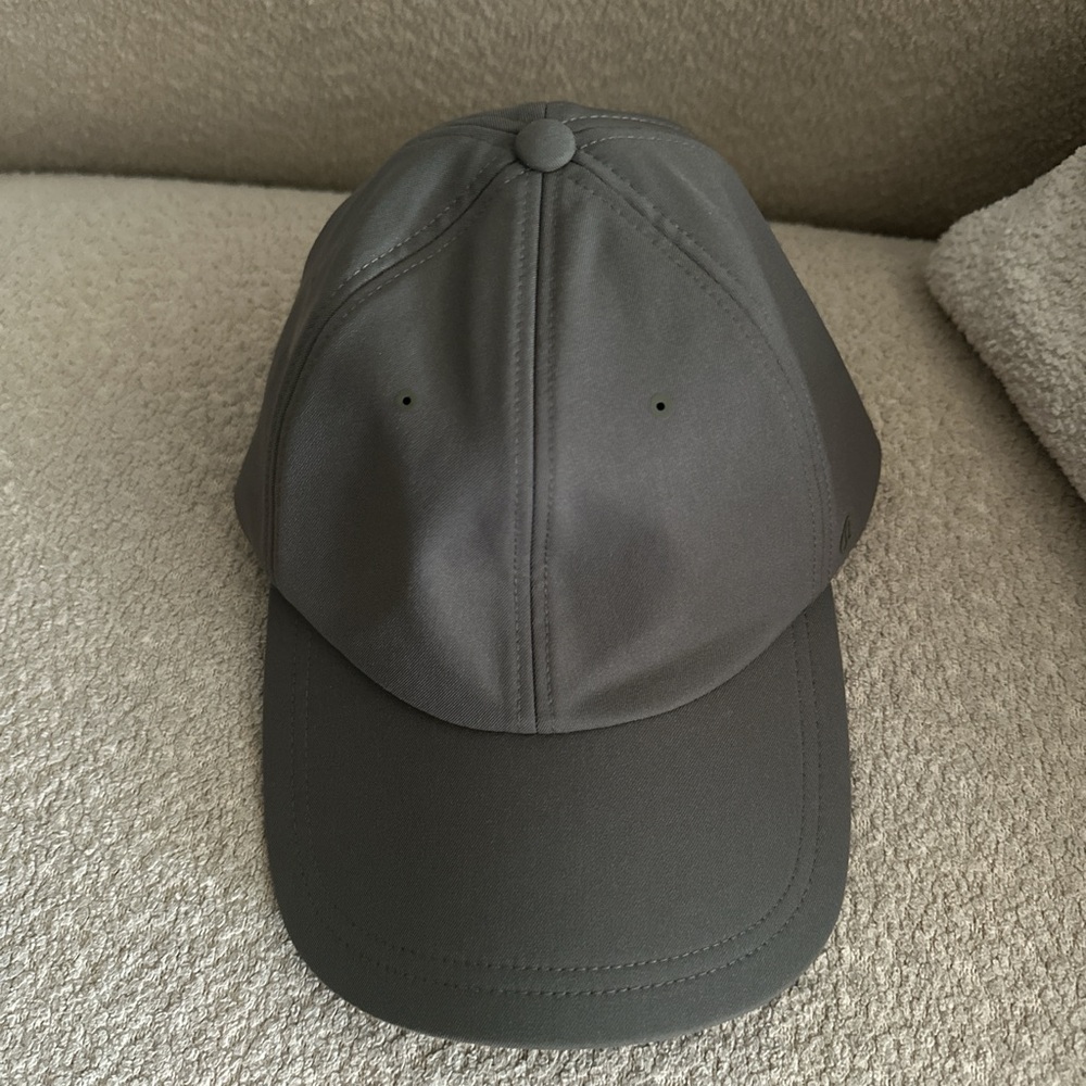 Olive green lululemon hat